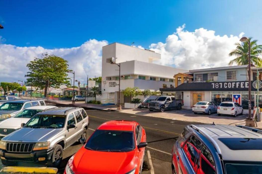 Sunset Paradise Cozy Beachfront Escape - Isla Verde San Juan Bagian luar foto